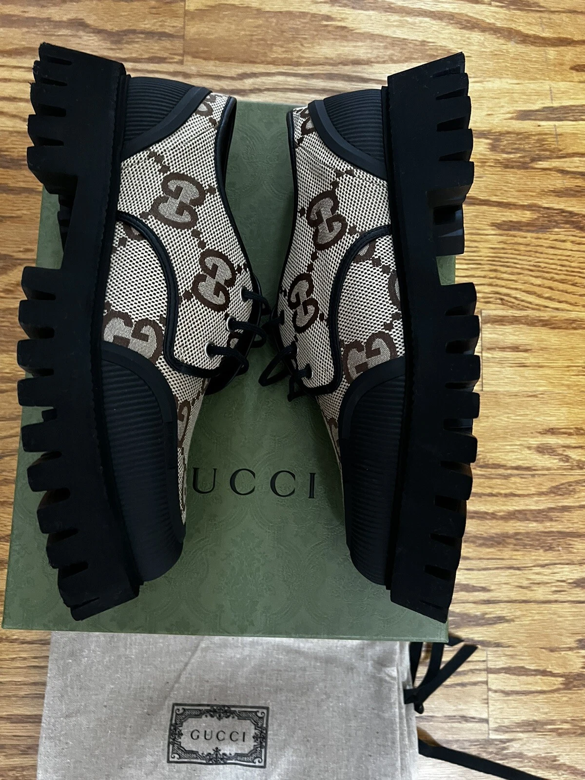 Gucci Maxi GG Homme à Lacets en 11