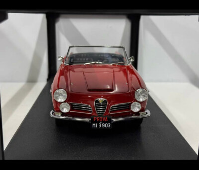 特価 Cult Scale 1/18 アルファロメオ 2600 スパイダー 1/18 Cult Scale Models 1961 Alfa Romeo 2600 Spider Touring