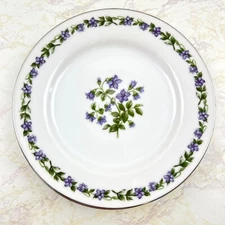 Vintage Jyoto Fine China Japan 4 Salad Plates Glendale African Violet 7 1/2”