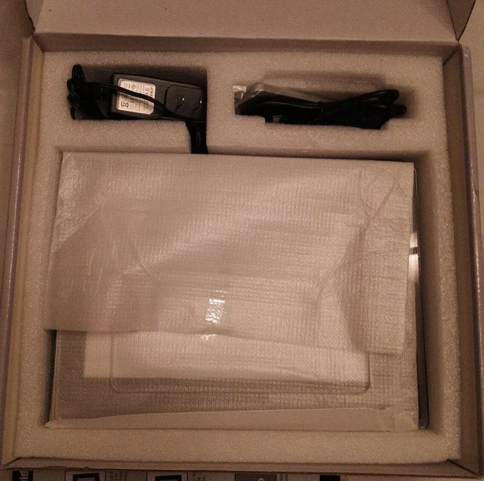 Pandigital 7-Inch Digital Photo Frame Images pictures 7" - Image 4 of 4