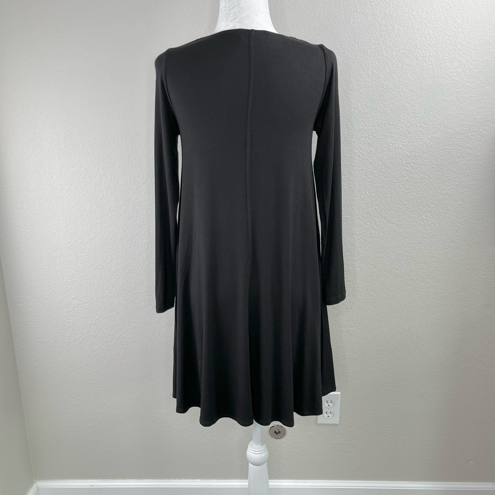 Karen Kane Petite Black Long Sleeve Scoop Neck Maggie Mini A-Line