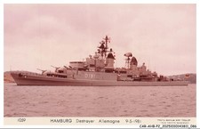 CAR-AHBP2-0123-KRIEG - FOTO MARIUS BAR - Hamburg - Zerstörer Deutschland - 9-5-