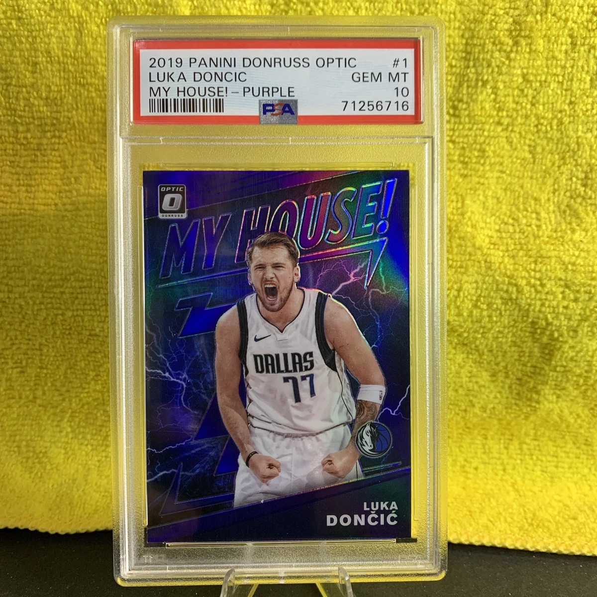 Luka Dončić 10 Graded Basketball Sports Trading Cards