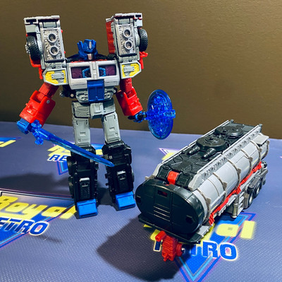 Transformers Generations Legacy G2 Laser Optimus Prime Leader Class Complete