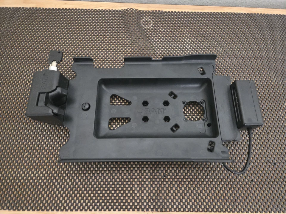 RAM 安装 GDS Tough-Dock 适用于三星 A9+ — 第 3/4 张图片