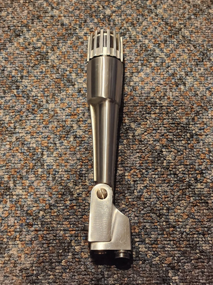 Vintage 1960's Lafayette 99-45460 Dynamic microphone - Image 3 of 4