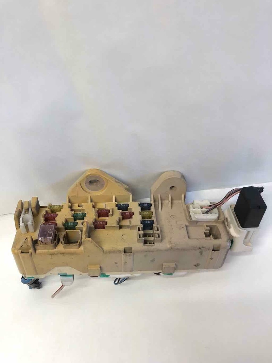 2002 MAZDA PROTEGE Cabin Compartment Fuse Relay Box (ID 1B26