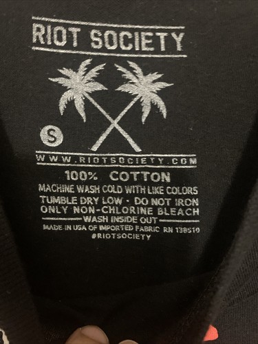 Where's Waldo Skeleton Riot Society Men's T-Shirt Size Small - Picture 5 of 5