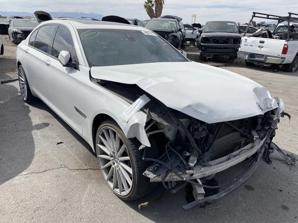 Used Rack and Pinion Assembly fits: 2013 Bmw 750I Power Rack and Pinion RWD w/ac — 第 2/4 张图片