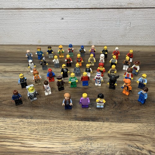 Lego MiniFigures Lot Of 43 Mixed Figures