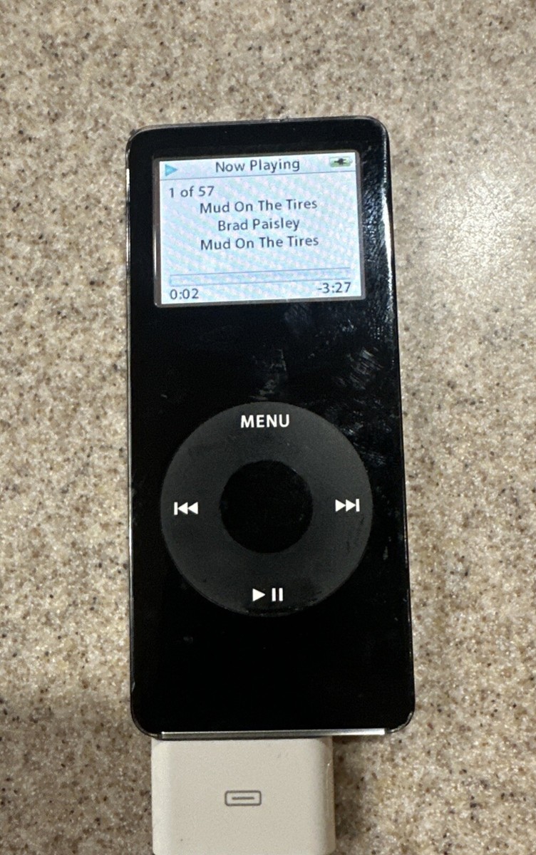 Apple iPod Nano 1St Generation Model MA352LL 1GB Used As Is. Black