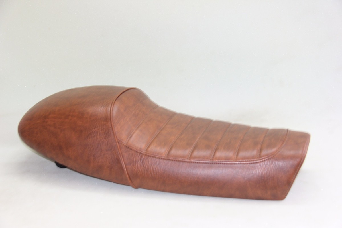 Texavina - 1973-1978 Suzuki GT250 solo low profile cafe racer seat