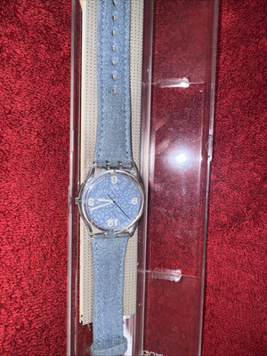 SWATCH STANDARD GENTS  -  GS113 - LOST IN THE FIELDS  - RARE!! New Battery
