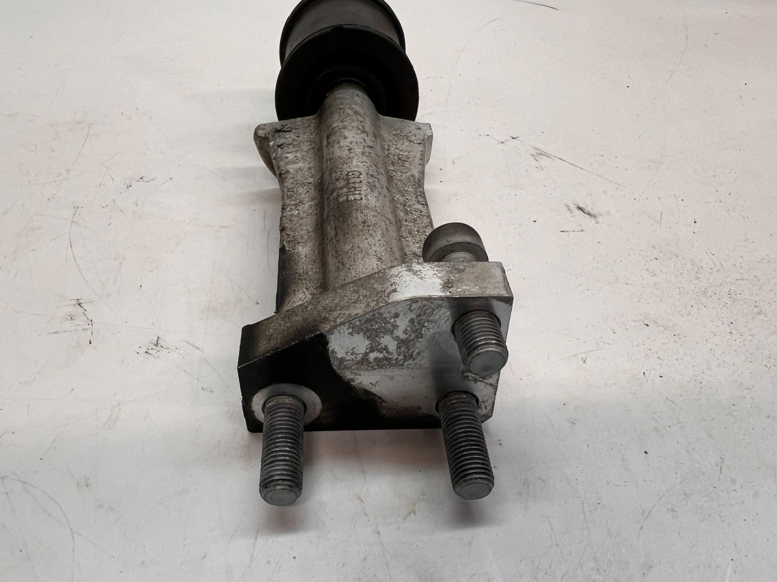LAMBORGHINI AVENTADOR GEARBOX MOUNTING POWER SUPPORT W/ BUSHING OEM 0CE301267