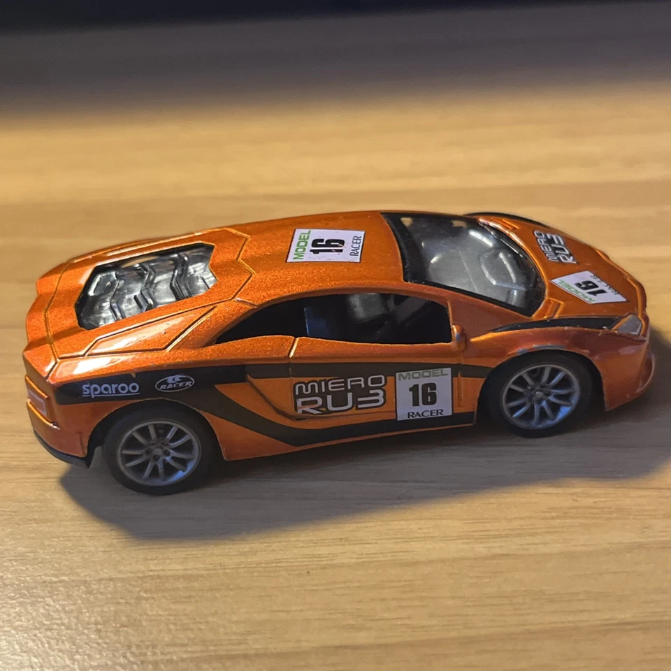 MACCHININA AUTO MODELLINO VINTAGE COLLEZIONE MODEL 16 RACER - 8,5 X 3,5 CM - Immagine 4 di 4