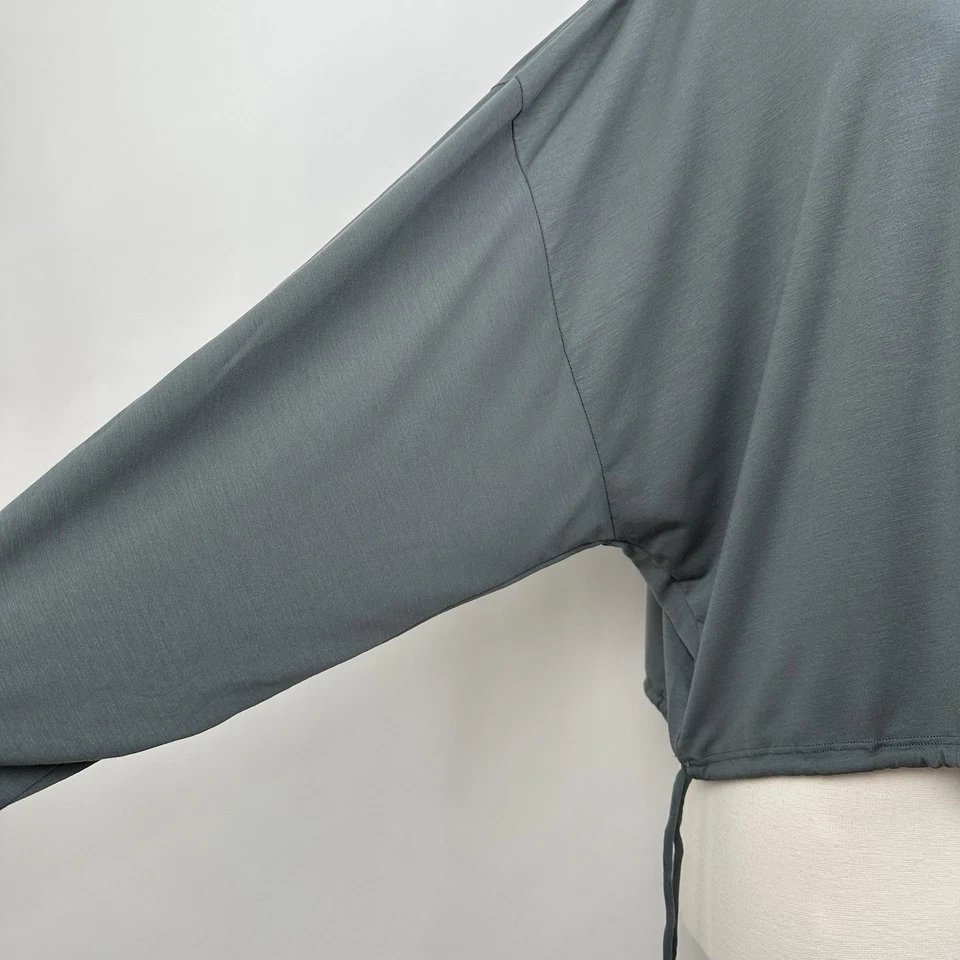 Nuevo con etiquetas Top Athleta Cool Down Plus 1X Bali Verde Corbata Cintura Suave Corte Manga Larga Foto 3 de 4