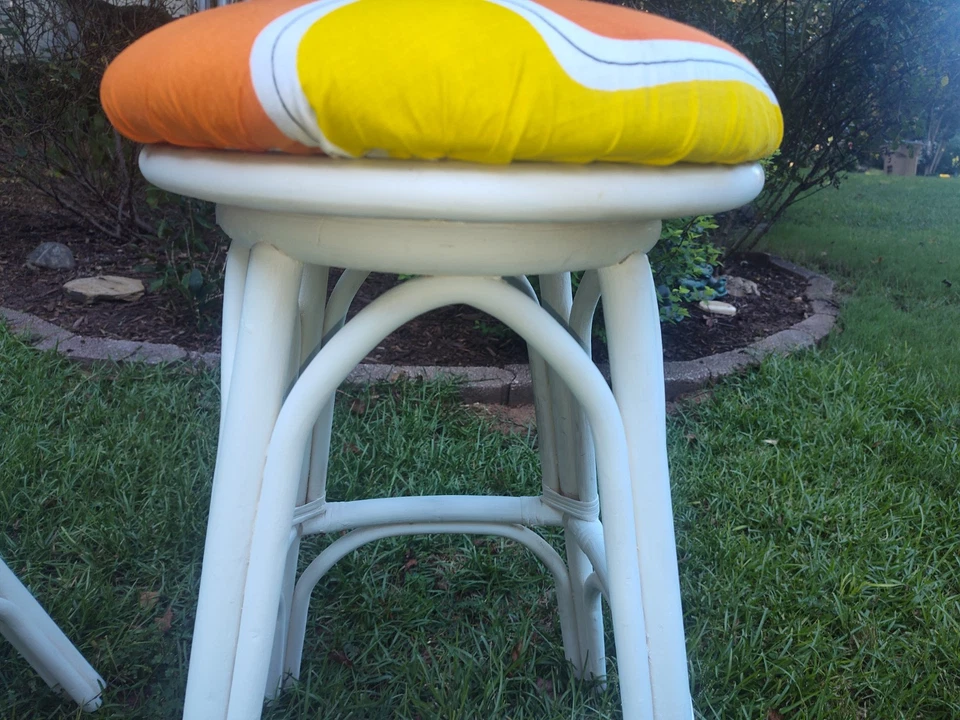 2 Vintage Coastal Bamboo Rattan White Retro Beach Chic Backless Bar Stools Set - Image 4 of 4