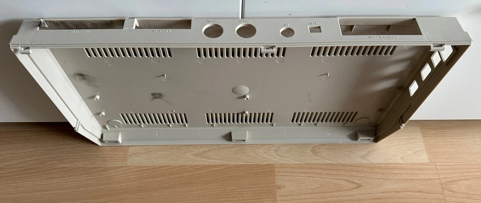 Commodore C64 C Case (Clips) Made in W.-Germany Ser.No.: 652944 #19 25 - Image 3 of 4