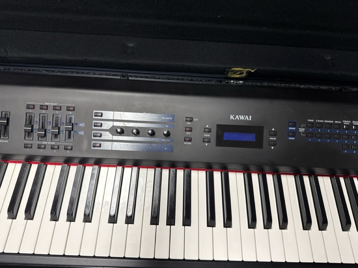 KAWAI MP5 STAGE PIANO WITH CASE (B07002625) | eBay