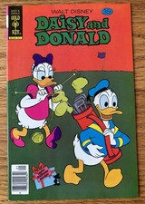 Cover of Walt Disney Daisy and Donald #35