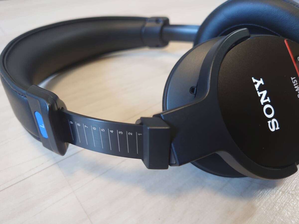 【新品未開封】SONY MDR-M1ST Amazon.com: Sony / MDR-M1ST Wired High Resolution Monitor