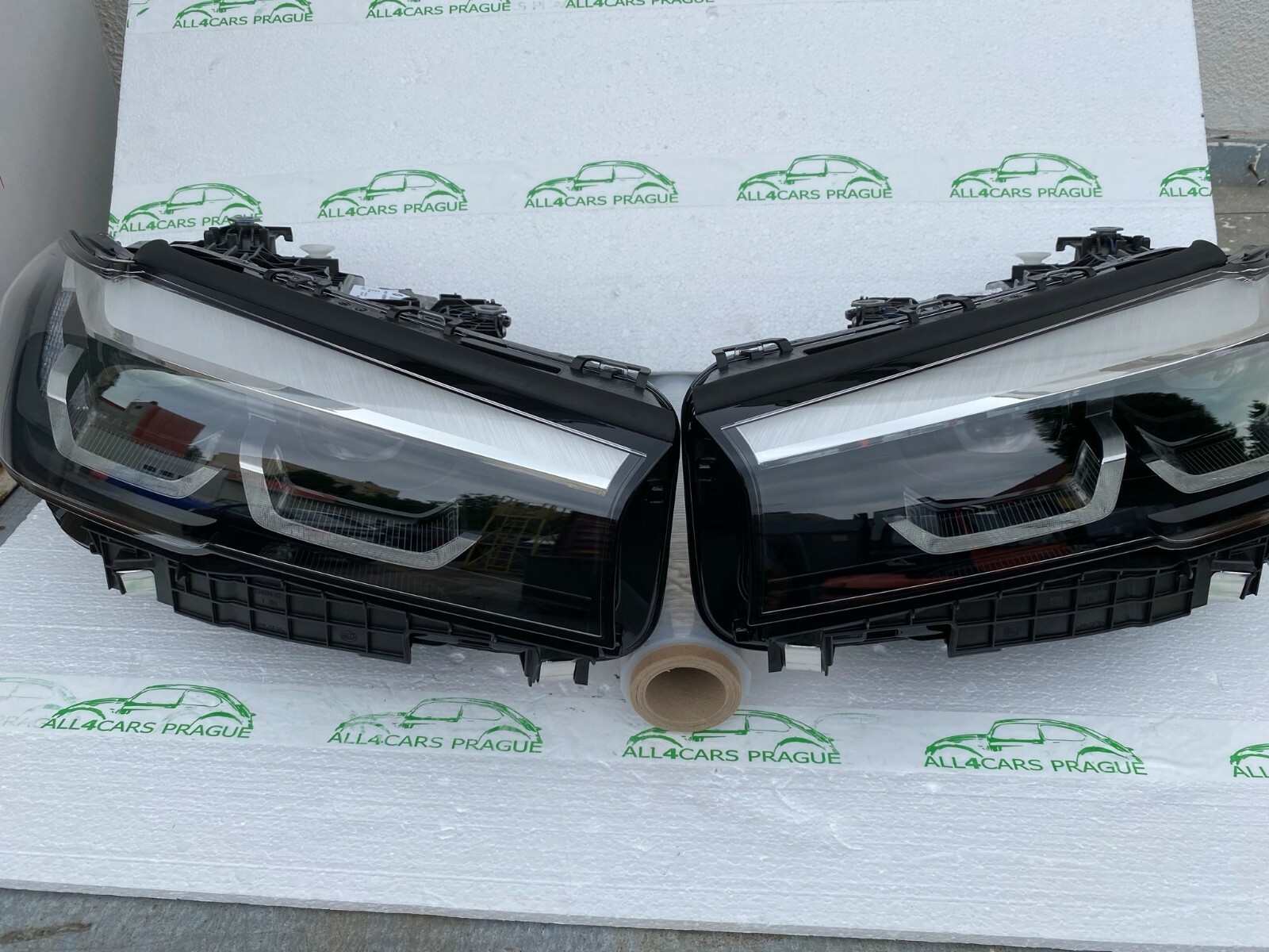 BMW 5 SERIES G30 / G31 HEADLIGHTS SET LED 8495279-08, 8495280-08 