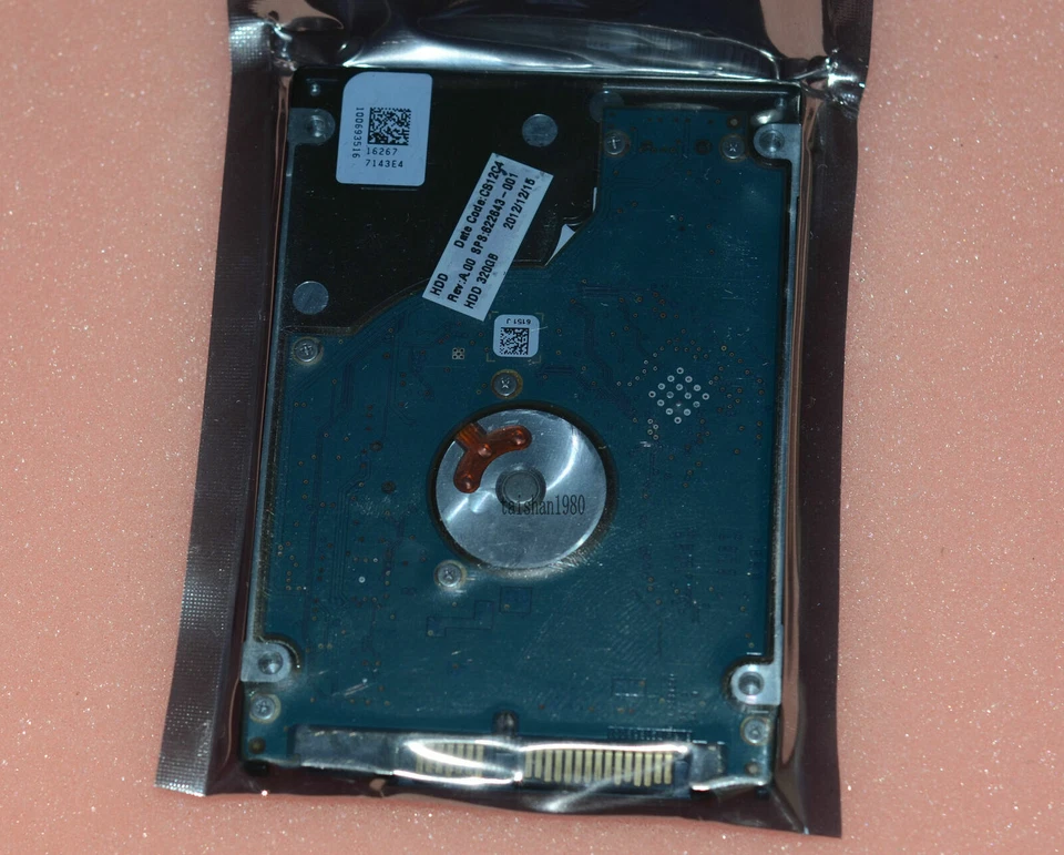 Seagate Momentus /laptop Thin ST320LT007 320GB 2.5" SATA II Laptop Hard Drive - Image 2 of 3