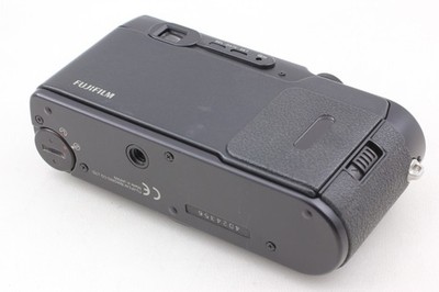 Mint] Fujifilm Klasse W Black 28mm f2.8 Point & Shoot 35mm Film
