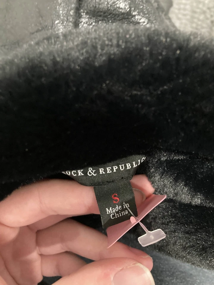 Chaqueta de moto Rock & Republic para mujer pequeña negra imitación piel gamuza abrigo con cremallera S. J62 Foto 3 de 4