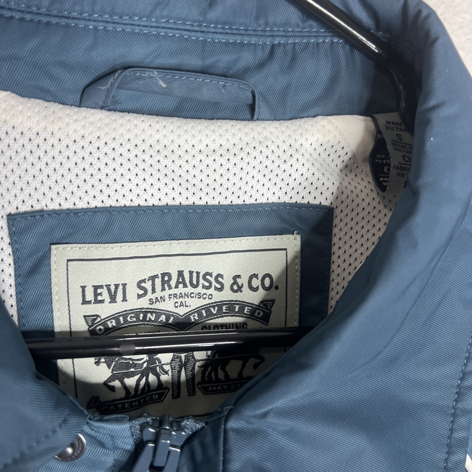 Levi's Laydown Collar Raglan Varsity Jacket Mens … - image 4