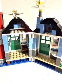 Lego Creator 31051 3-in-1 Lighthouse Point w/Manual Orca- mostly complete