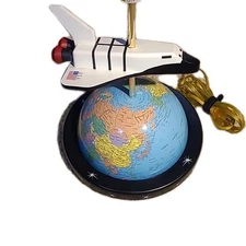 NASA Space Shuttle Vintage Night Light/ Lamp, Shuttle Over Earth PRE-OWNED GOOD