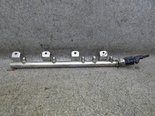 Einspritzleiste rechts 7547599 7537319 R 271Tkm BMW F01 750i 09.1714.223