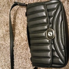 Tory Burch Quilted Crossbody Bag TT24313-BLK UPC 884101311659 - VIDEO