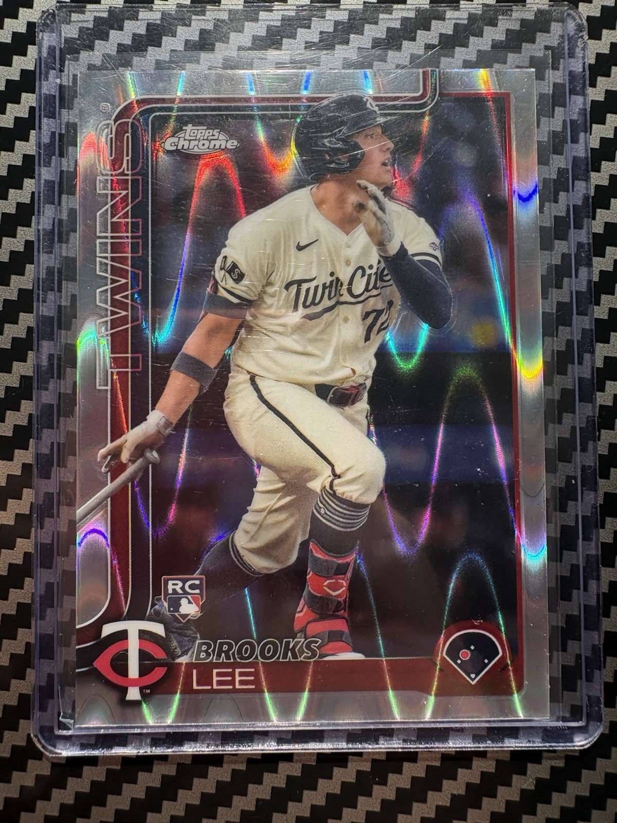 2025 Topps Chrome - Brooks Lee #234 RayWave Refractor (RC)