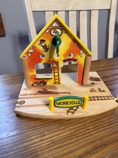 Brio Wooden Railway Richard Scarry's Busytown TRAIN STATION 32550
