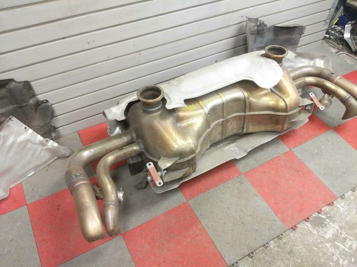 2020 Audi R8 Performance Spyder OEM Exhaust Muffler Assembly