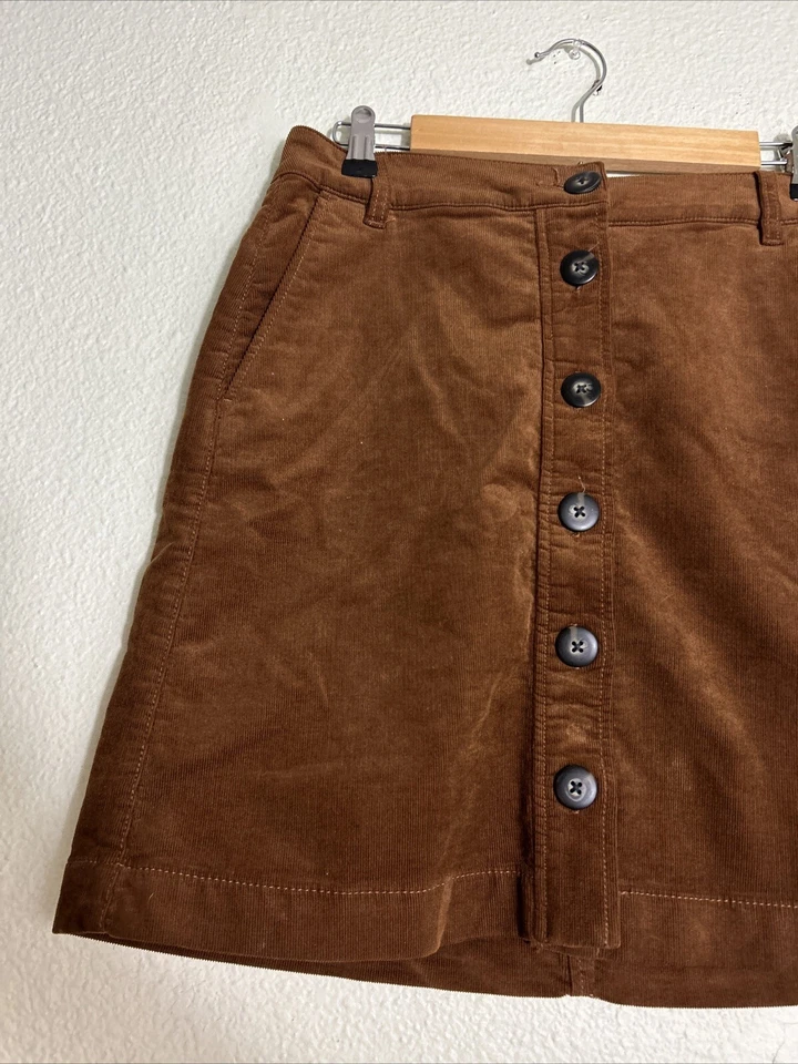 Minifalda Cabi Camel Pana Abotonada Para Mujer 4 Otoño Tweed Preppy 28x19 Foto 2 de 4