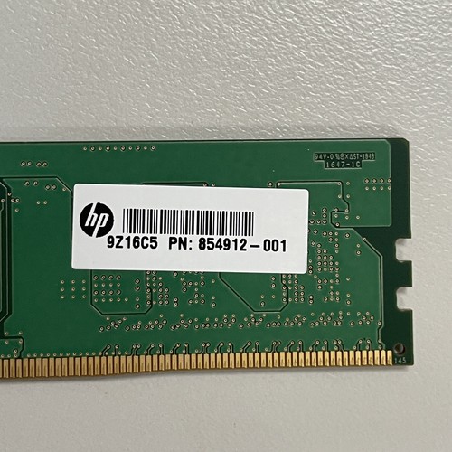 SK Hynix 4GB DDR4 RAM PC4-19200 2400MHz non-ECC Unbuffered DIMM HMA851U6AFR6N-UH - Picture 3 of 7