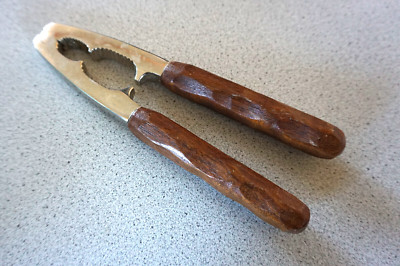 Vintage Nussknacker Nutcracker anthroposophisch Metall Holz   (F025-333)