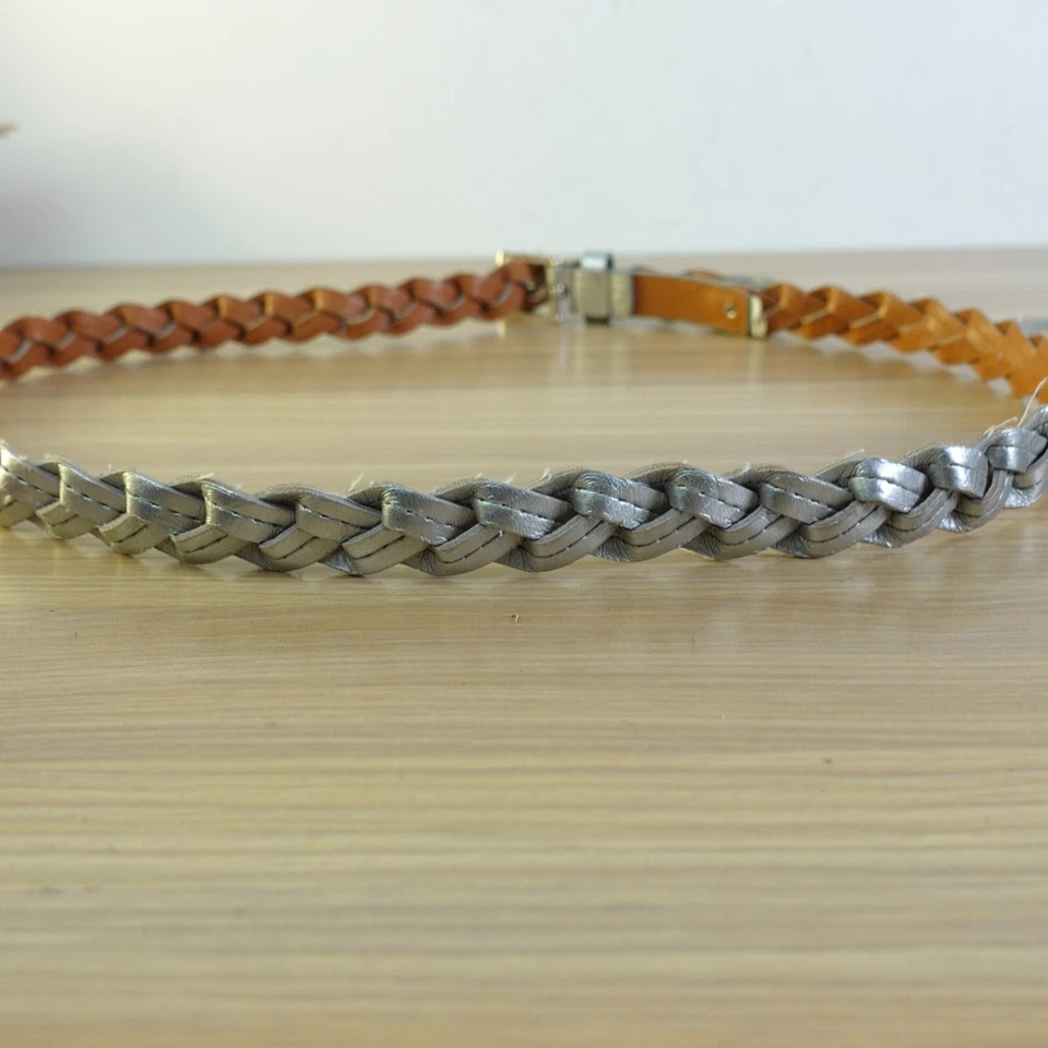 Cinturón Vince Camuto Mujer Mediano Plateado Trenzado Cuero Cintura Metálico Ajustado Imitación Foto 4 de 4