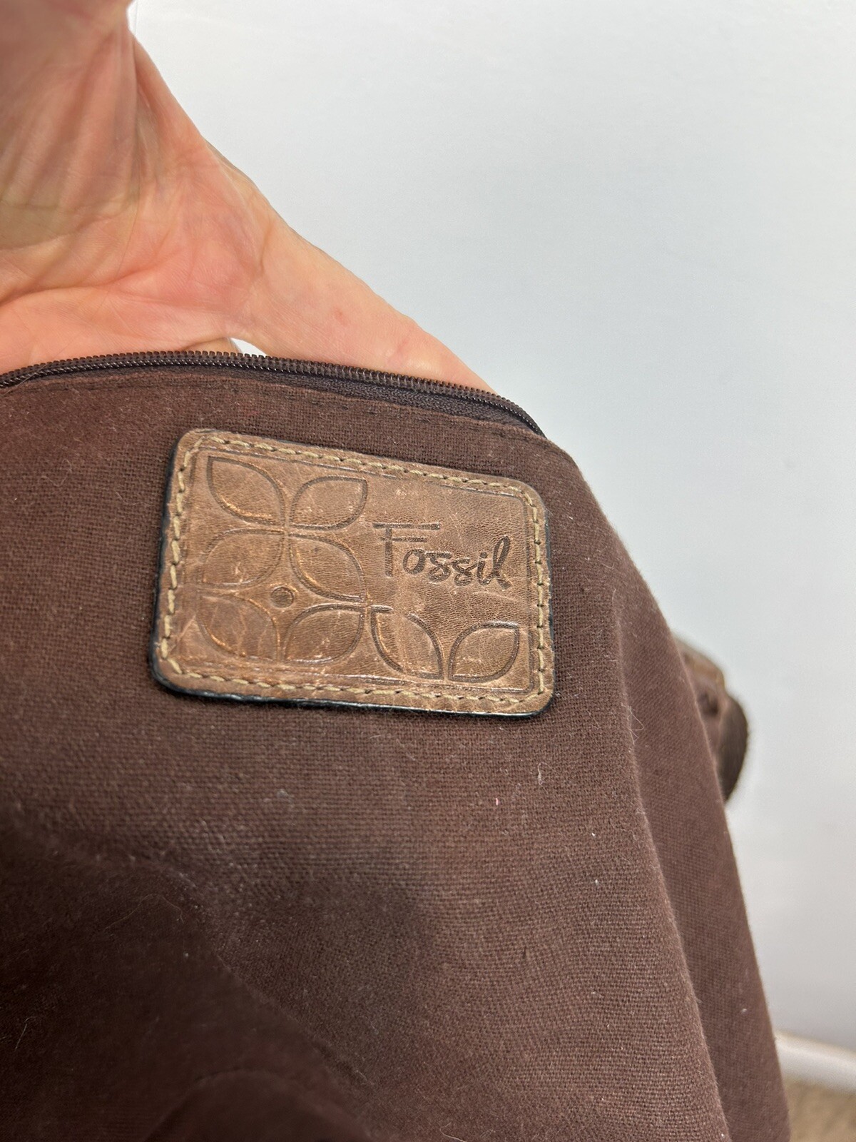 Fossil Brown Leather Messenger Traveler Crossbody Bag… Gem