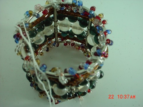 6  Beaded  Multi  Colored  Napkin  Rings  P/N 50188  NEW - Picture 3 of 3
