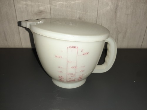 Pichet Tupperware Vintage Avec Couvercle Hermétique - Beige - Hauteur 20 Cm