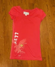 American Eagle Women’s Y2K pink eagle print short sleeved fitted tshirt 00s SM