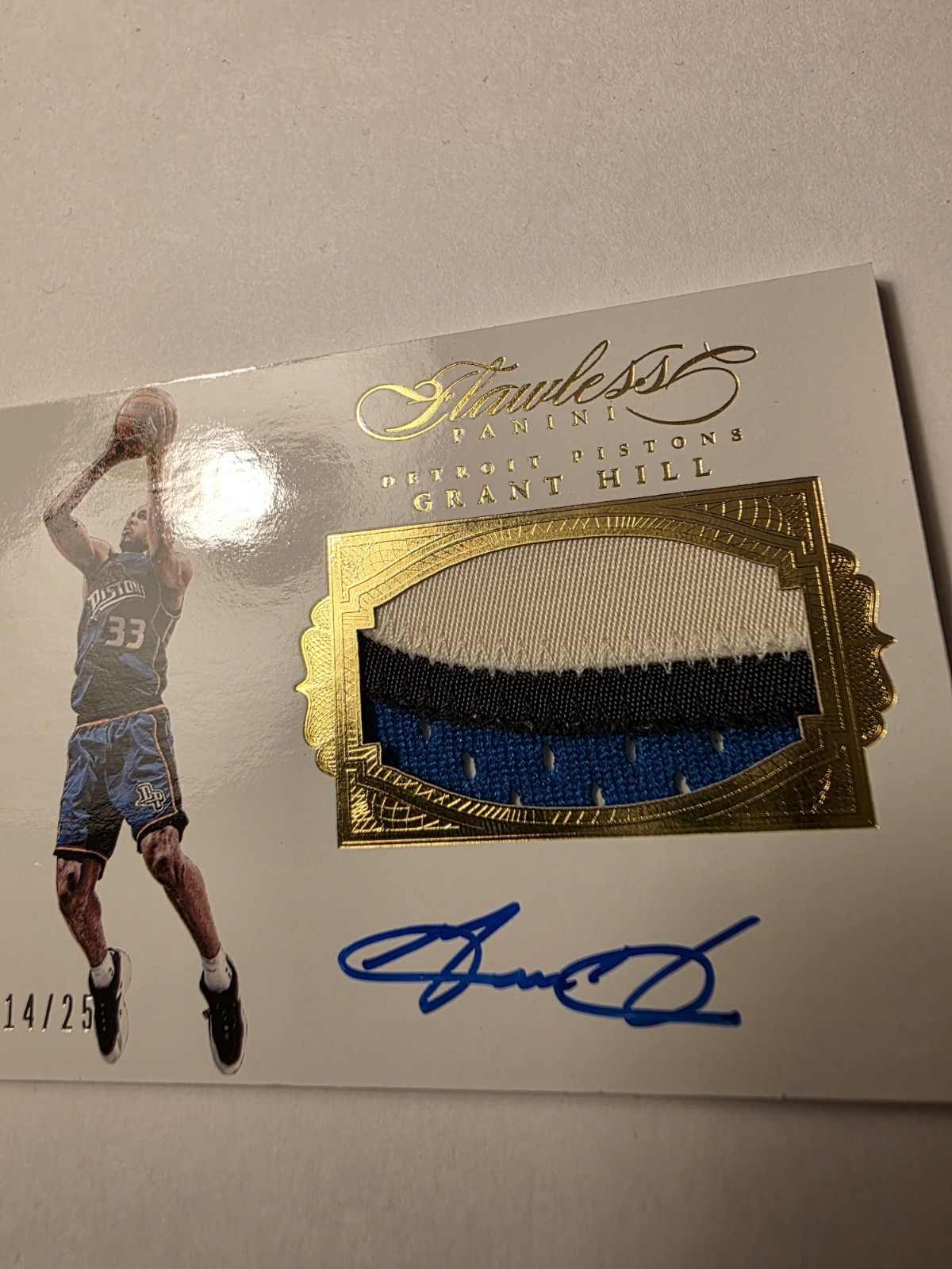 2015-16 Flawless Grant Hill /25 Gold GU Patch Auto 1/1 Mint Panini Exquisite MT view 4