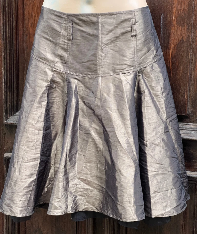 Saia Bisou Bisou Vintage Dourada Linha A Tamanho 10 - Imagem 2 de 4