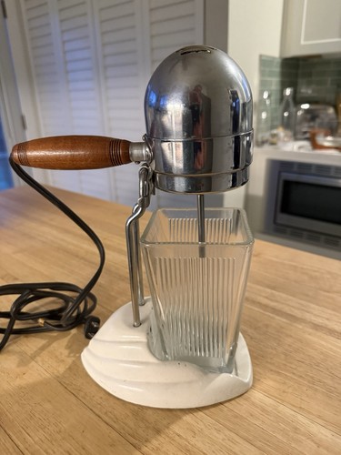 Vintage Eskimo Blender - Very Good Working Condition