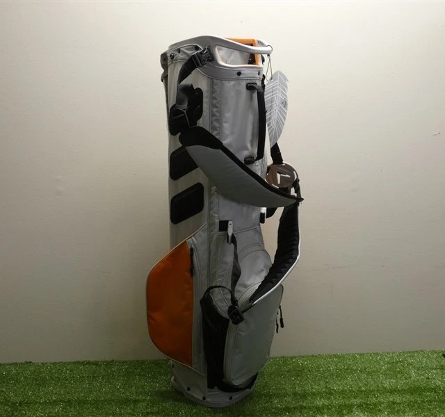 Callaway 2025 HyperLite Zero 4-Way Carry Stand Golf Bag Silver/Copper New - Image 3 of 4