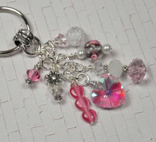 Heart Flower Crystal Beaded Handmade Keychain Split Key Ring Pink White - Imagen 1 de 4